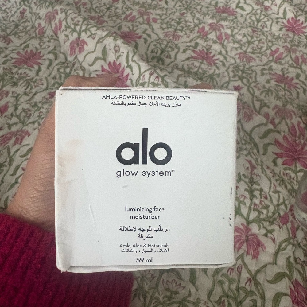 ALO Yoga White Moisturizer for Radiant Skin